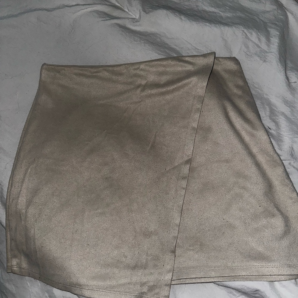 Elegant Tan/Cream Women's Skirt